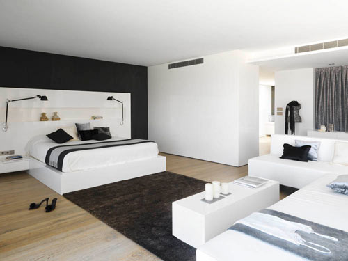 La casa sulla scogliera realizzata da Susanna Cots