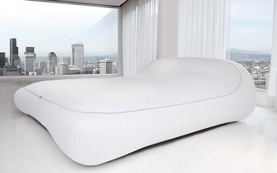 Il letto matrimoniale con la zip