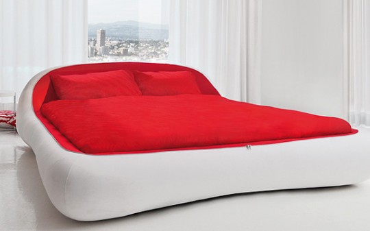 Il letto matrimoniale con la zip
