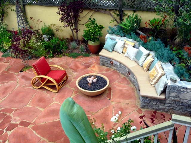 Fire sounded in the garden – mobile fireplace with decorative value ...