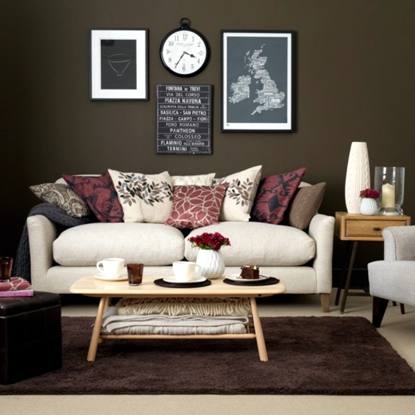  Natural  color  earth colors  in brown living  room  